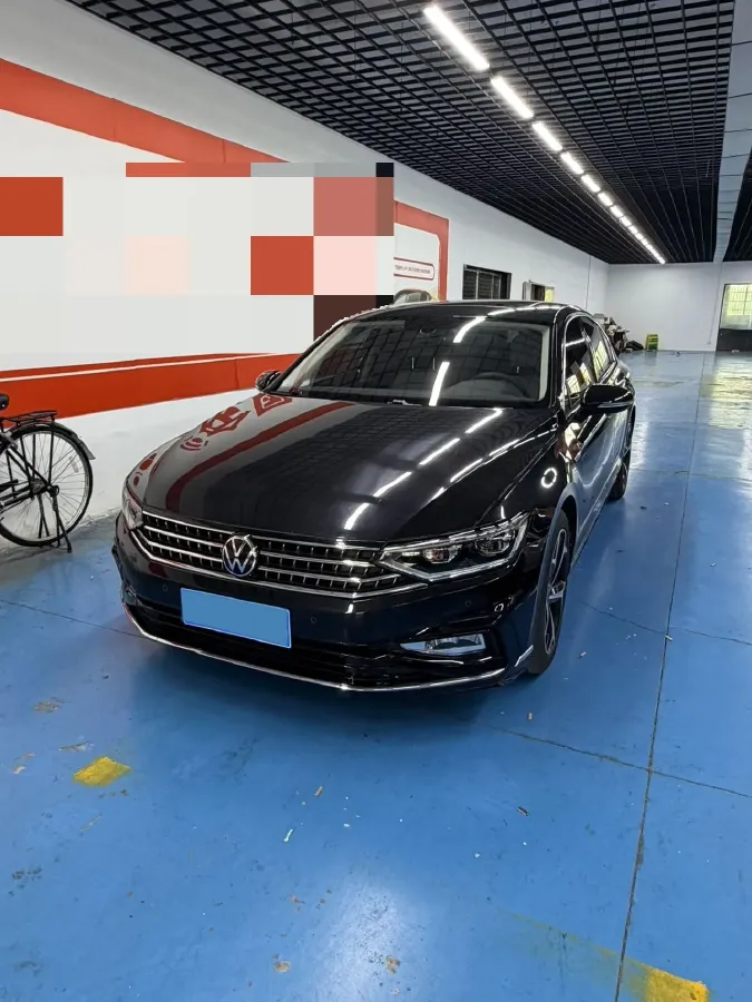 2023 Volkswagen Magotan 2.0T 186HP L4 7DCT,autocango,china used car exporter,china ev exporter,chinese used car exporter,chinese used ev exporter