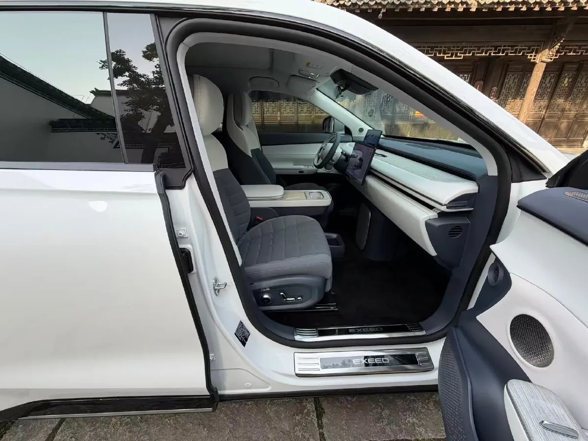 2024 Exceed Sterra ET REEV 156HP REEV 32KWH,autocango,china used car exporter,china ev exporter,chinese used car exporter,chinese used ev exporter