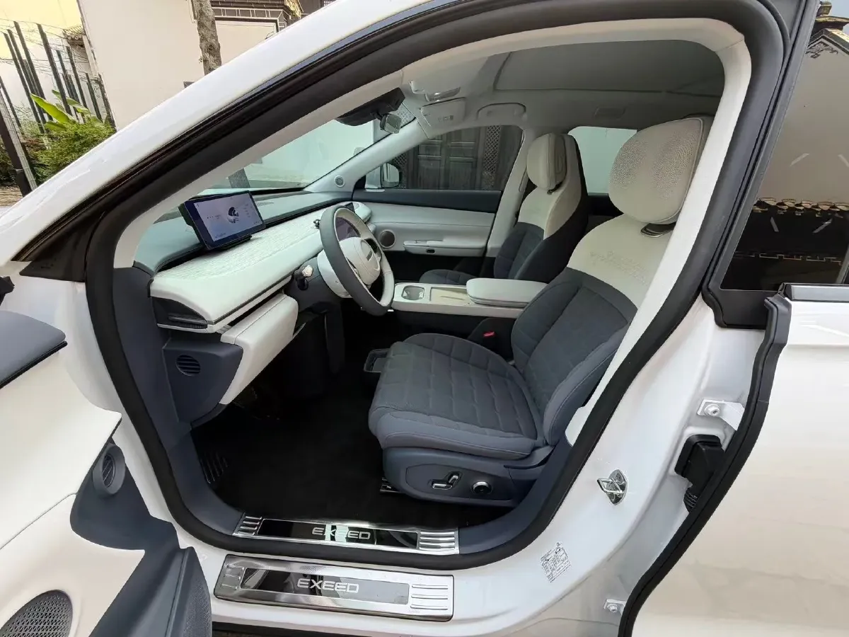 2024 Exceed Sterra ET REEV 156HP REEV 32KWH,autocango,china used car exporter,china ev exporter,chinese used car exporter,chinese used ev exporter