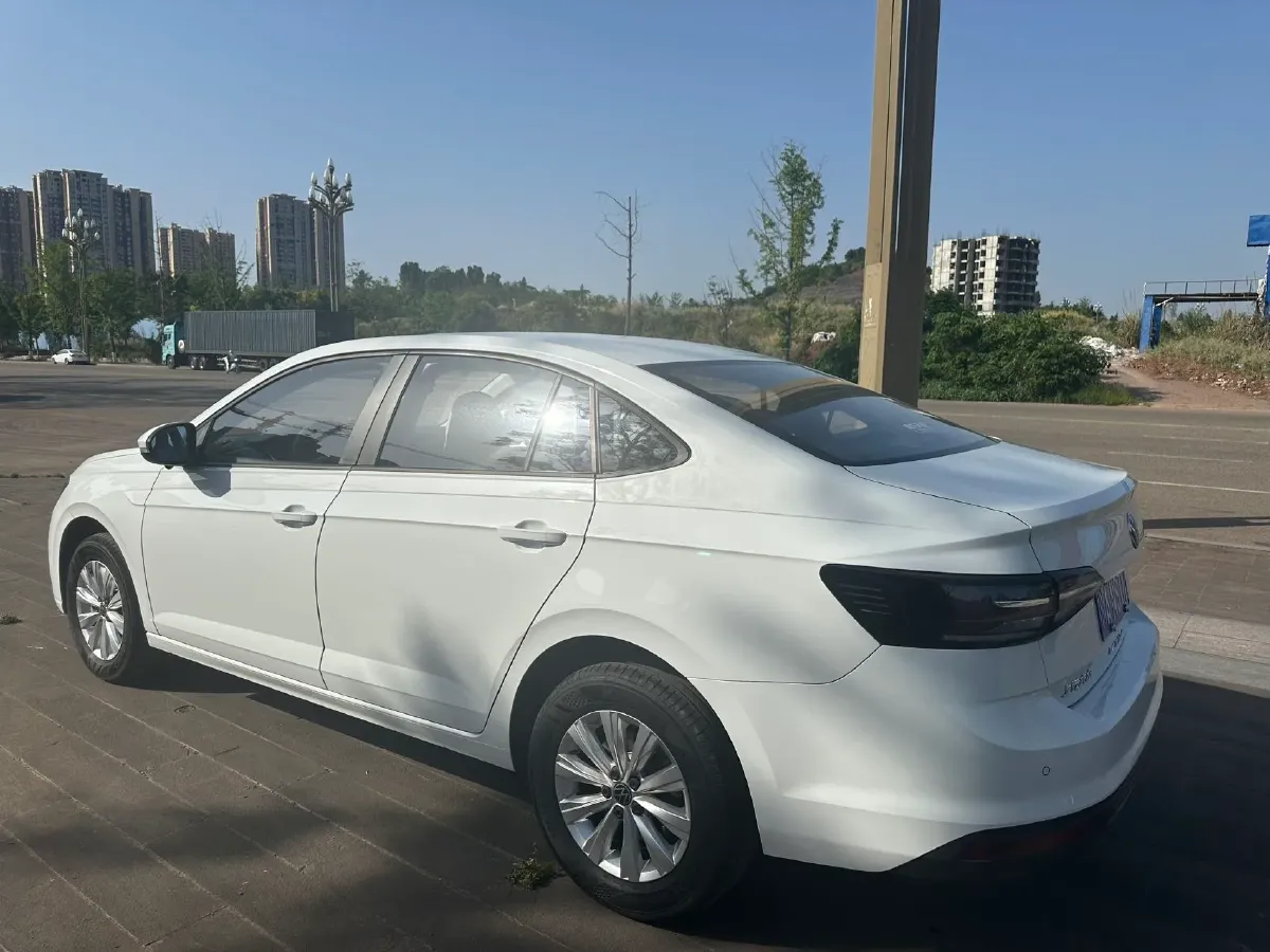 2025 Volkswagen Lavida 1.5L 110HP L4 6AT,autocango,china used car exporter,china ev exporter,chinese used car exporter,chinese used ev exporter