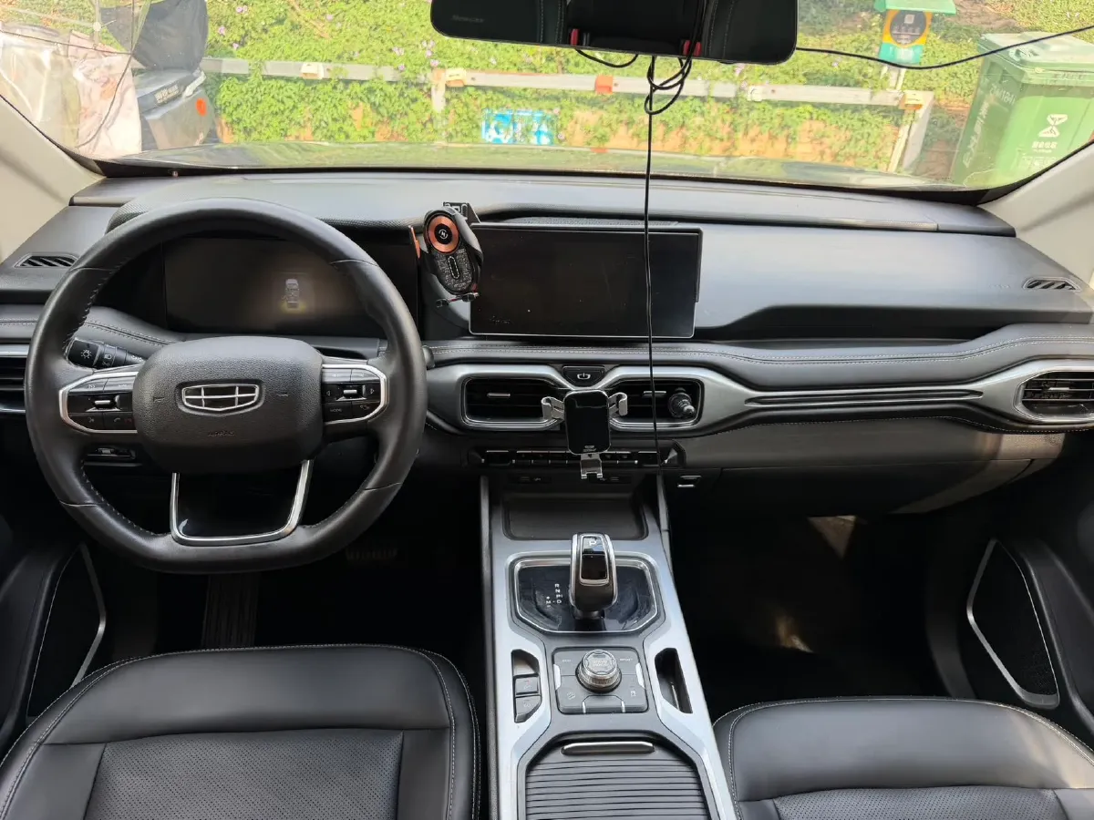 2020 Geely Okavango 1.8T 184HP L4 7DCT,autocango,china used car exporter,china ev exporter,chinese used car exporter,chinese used ev exporter