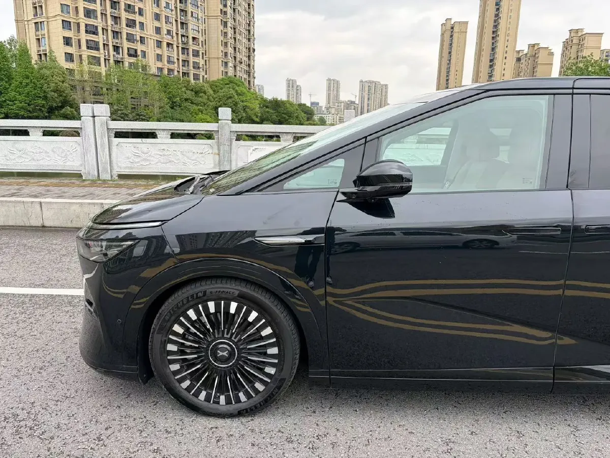 2025 Xpeng X9 BEV,autocango,china used car exporter,china ev exporter,chinese used car exporter,chinese used ev exporter