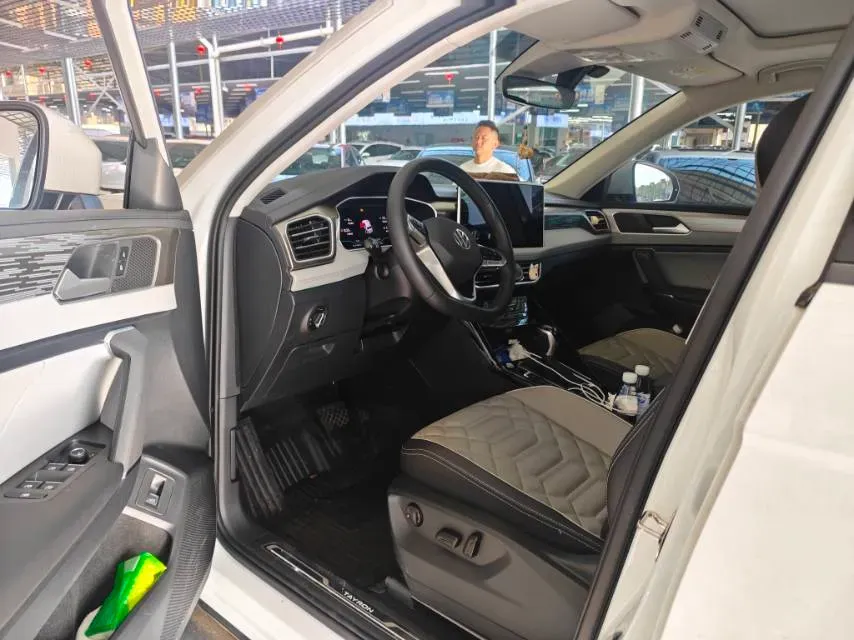 2024 Volkswagen Tayron 2.0T 186HP L4 7DCT,autocango,china used car exporter,china ev exporter,chinese used car exporter,chinese used ev exporter