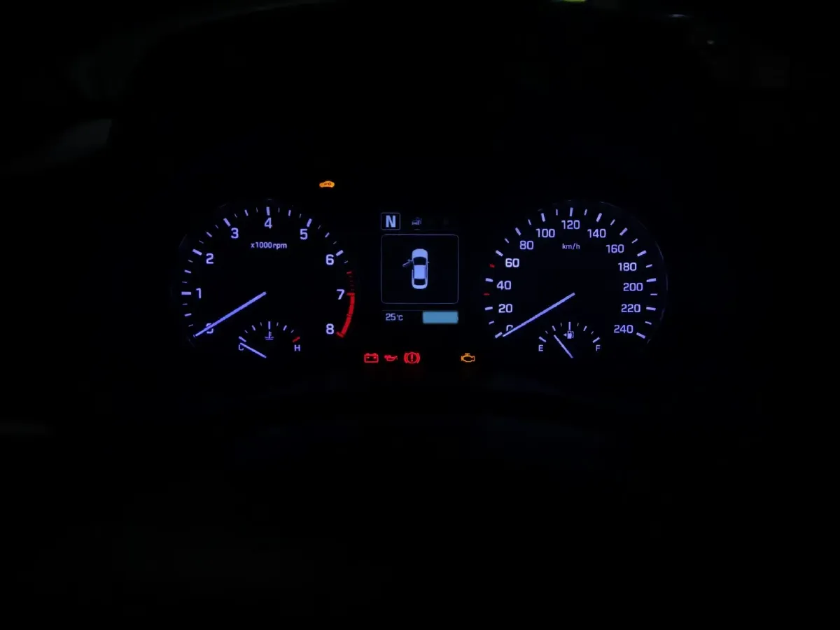 2016 Hyundai Elantra 1.6L 130HP L4 6AT,autocango,china used car exporter,china ev exporter,chinese used car exporter,chinese used ev exporter