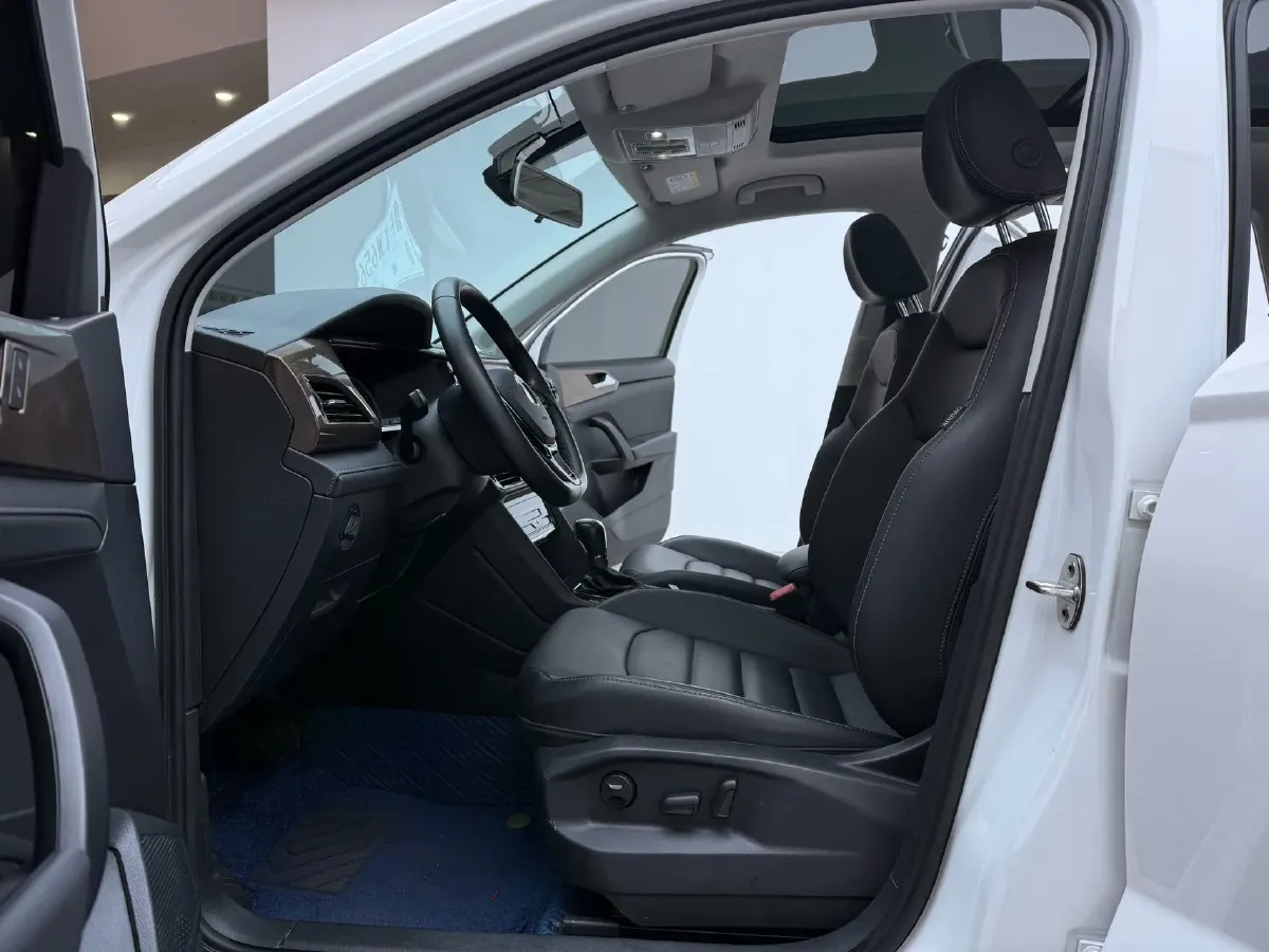 2021 Volkswagen Tharu 1.4T 150HP L4 7DCT,autocango,china used car exporter,china ev exporter,chinese used car exporter,chinese used ev exporter