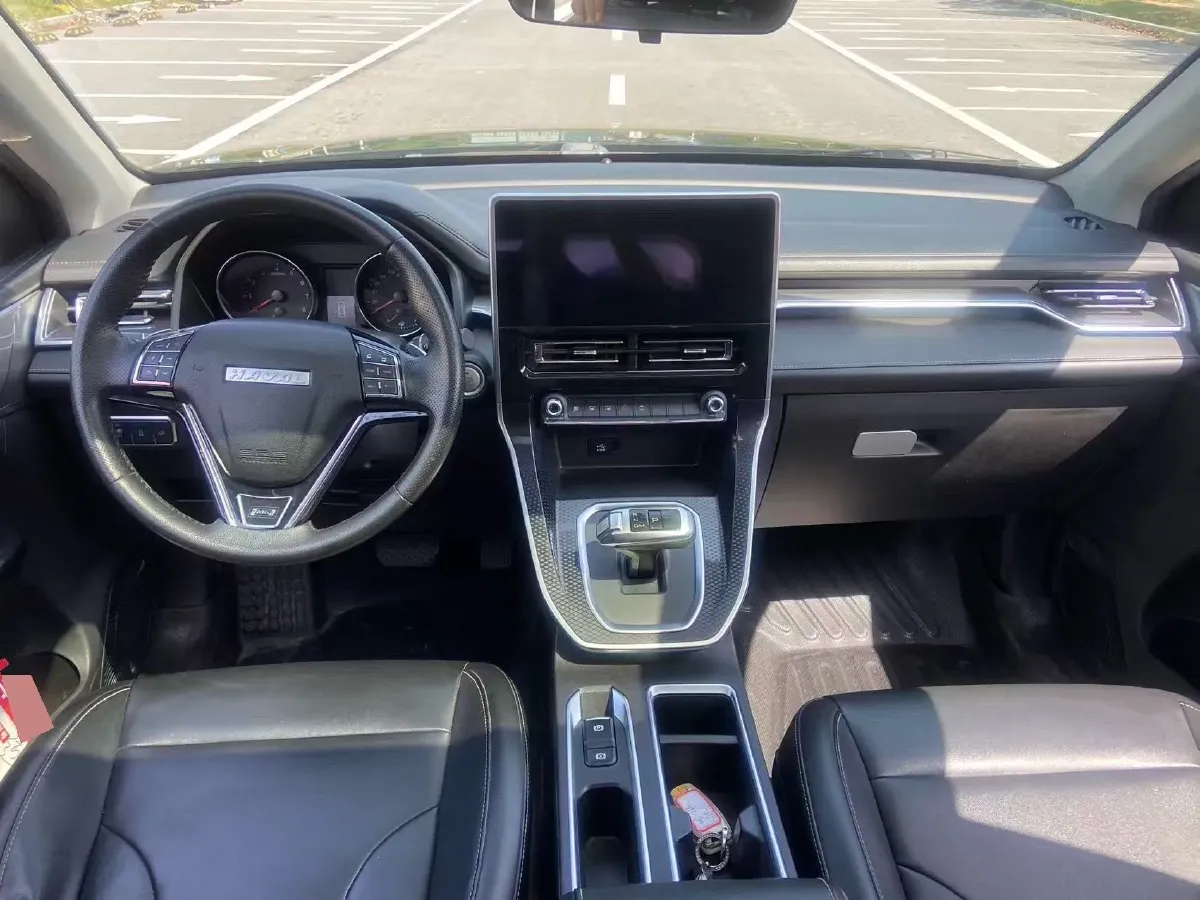 2021 Haval M6 1.5T 150HP L4 7DCT,autocango,china used car exporter,china ev exporter,chinese used car exporter,chinese used ev exporter
