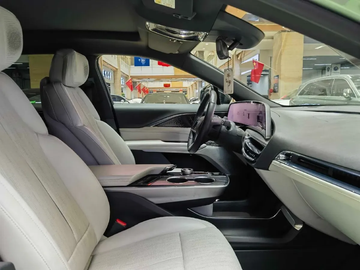 2022 Cadillac IQ Lyriq BEV 95.7KWH,autocango,china used car exporter,china ev exporter,chinese used car exporter,chinese used ev exporter