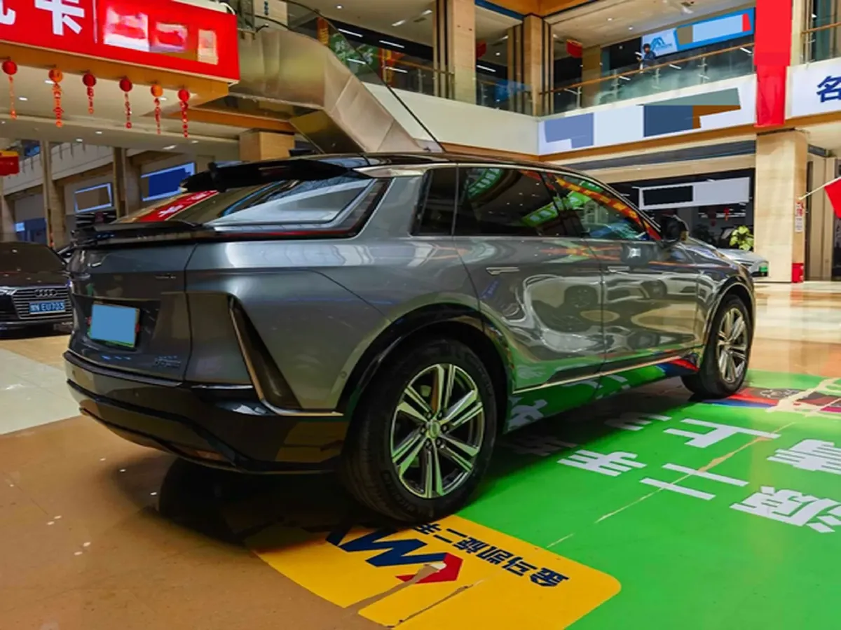 2022 Cadillac IQ Lyriq BEV 95.7KWH,autocango,china used car exporter,china ev exporter,chinese used car exporter,chinese used ev exporter