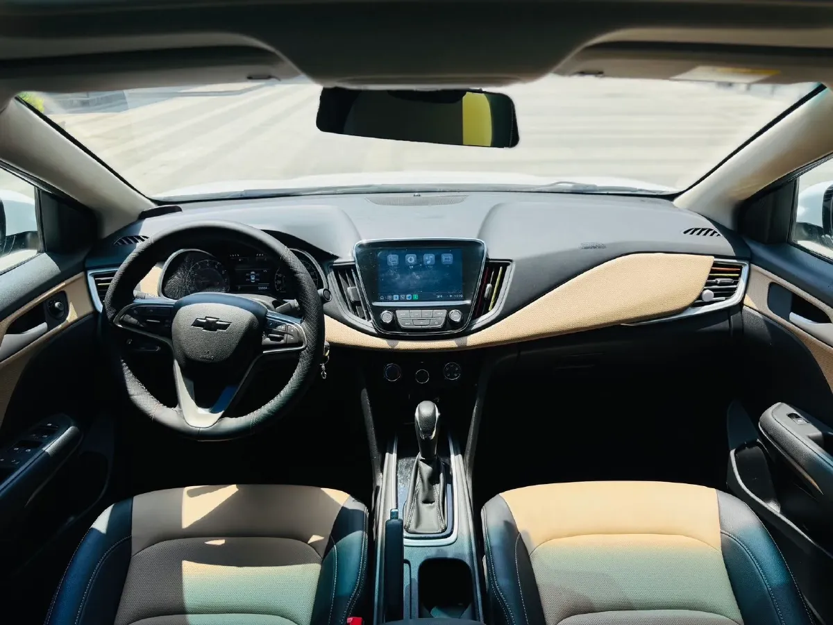 2020 Chevrolet Monza 1.5L 113HP L4 6AT,autocango,china used car exporter,china ev exporter,chinese used car exporter,chinese used ev exporter