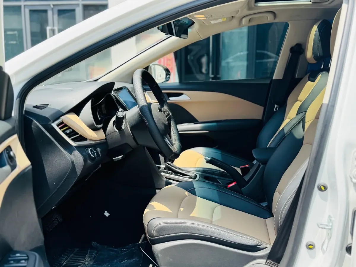 2020 Chevrolet Monza 1.5L 113HP L4 6AT,autocango,china used car exporter,china ev exporter,chinese used car exporter,chinese used ev exporter