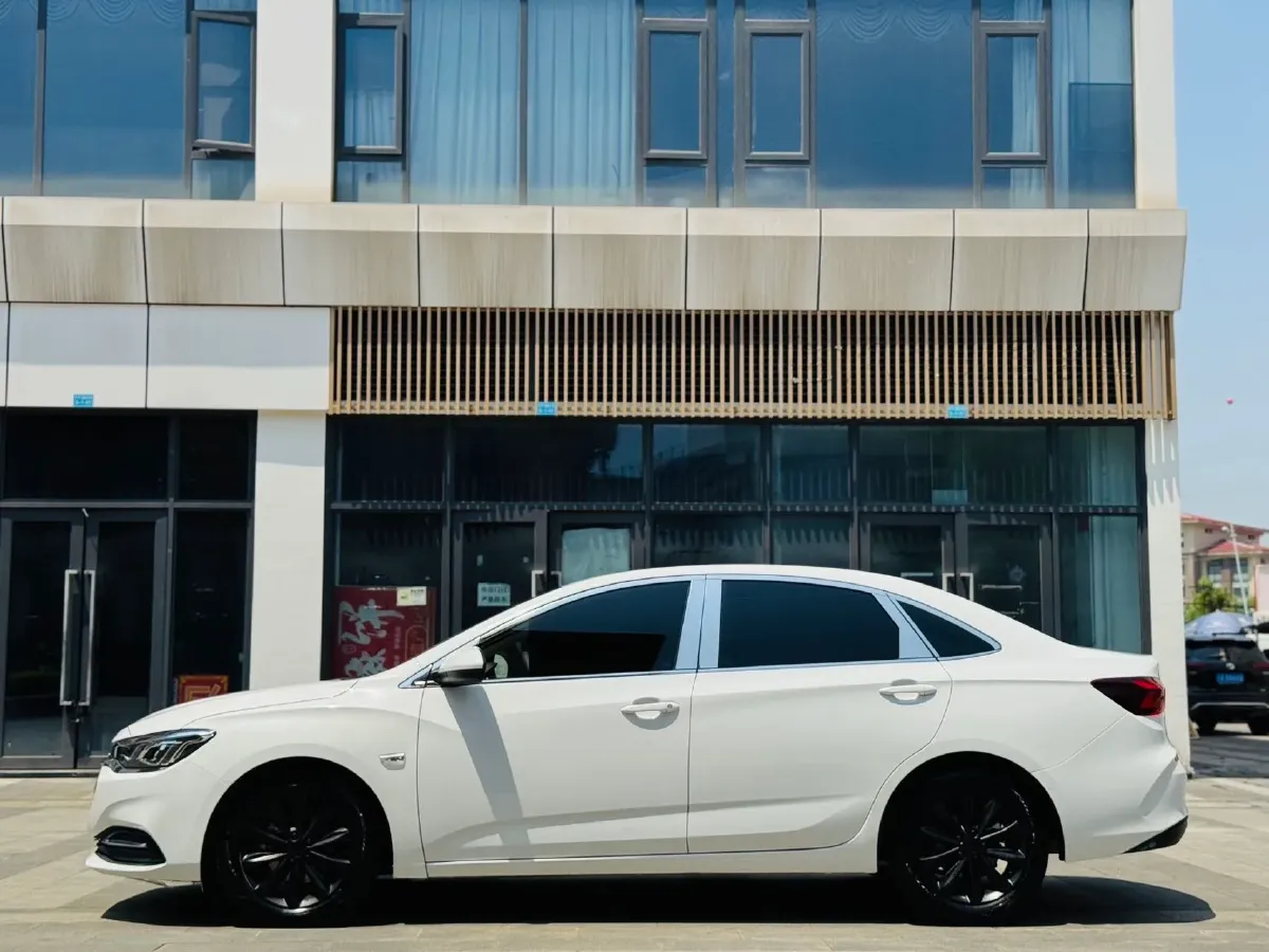 2020 Chevrolet Monza 1.5L 113HP L4 6AT,autocango,china used car exporter,china ev exporter,chinese used car exporter,chinese used ev exporter