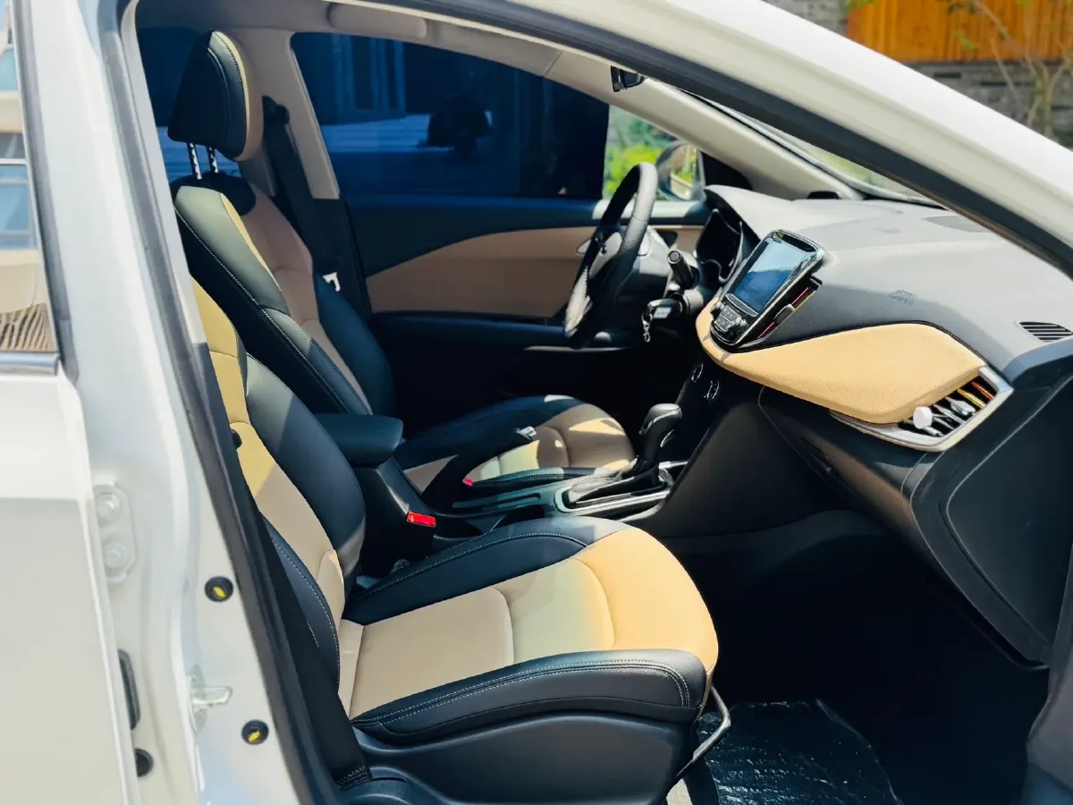 2020 Chevrolet Monza 1.5L 113HP L4 6AT,autocango,china used car exporter,china ev exporter,chinese used car exporter,chinese used ev exporter