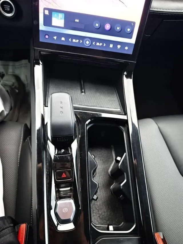 2023 Geely Azkarra 1.5T 181HP L4 7DCT,autocango,china used car exporter,china ev exporter,chinese used car exporter,chinese used ev exporter