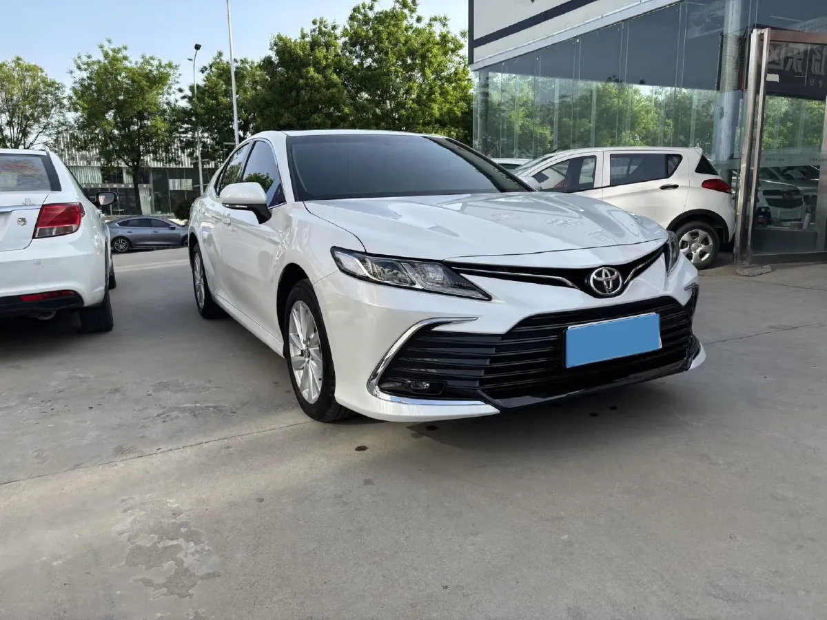 2023 Toyota Camry 2.0L 177HP L4 CVT,autocango,china used car exporter,china ev exporter,chinese used car exporter,chinese used ev exporter