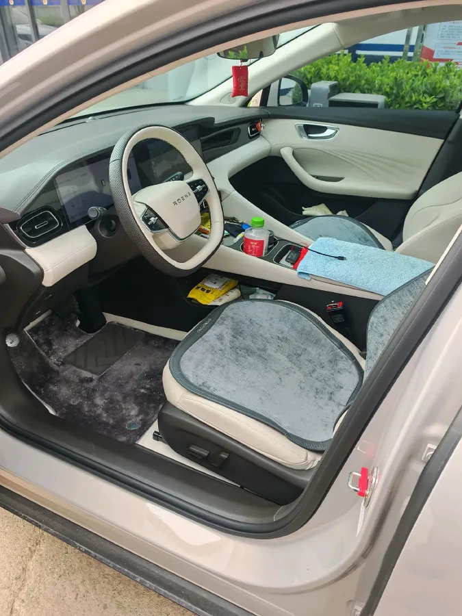 2025 Roewe D7 1.5L 112HP L4 1DHT PHEV 19.7KWH,autocango,china used car exporter,china ev exporter,chinese used car exporter,chinese used ev exporter