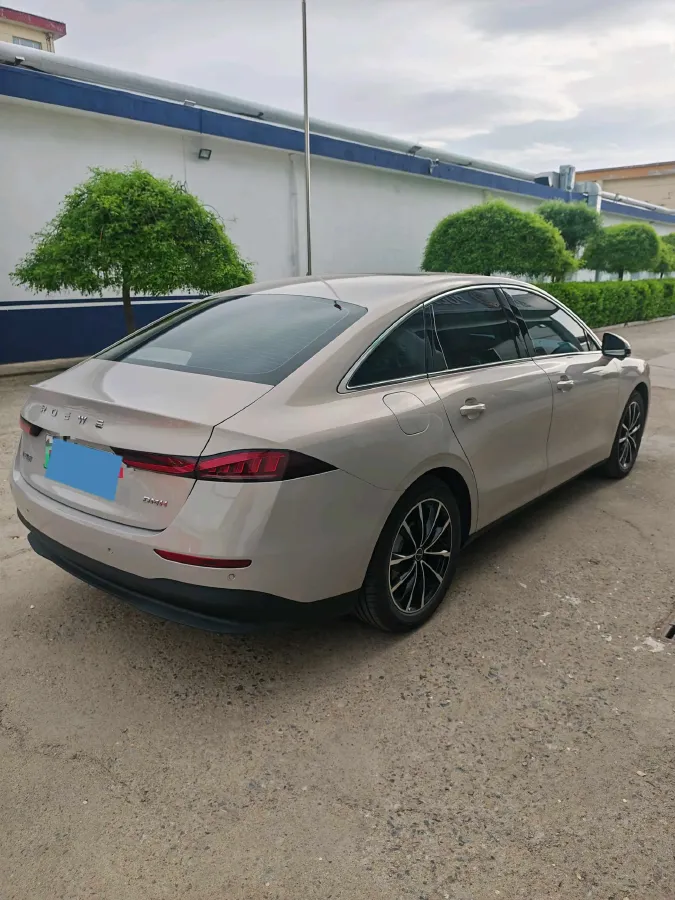 2025 Roewe D7 1.5L 112HP L4 1DHT PHEV 19.7KWH,autocango,china used car exporter,china ev exporter,chinese used car exporter,chinese used ev exporter