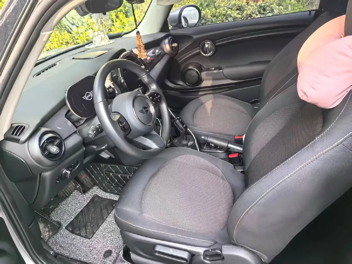 2023 MINI MINI 1.5T 102HP L3 7DCT,autocango,china used car exporter,china ev exporter,chinese used car exporter,chinese used ev exporter