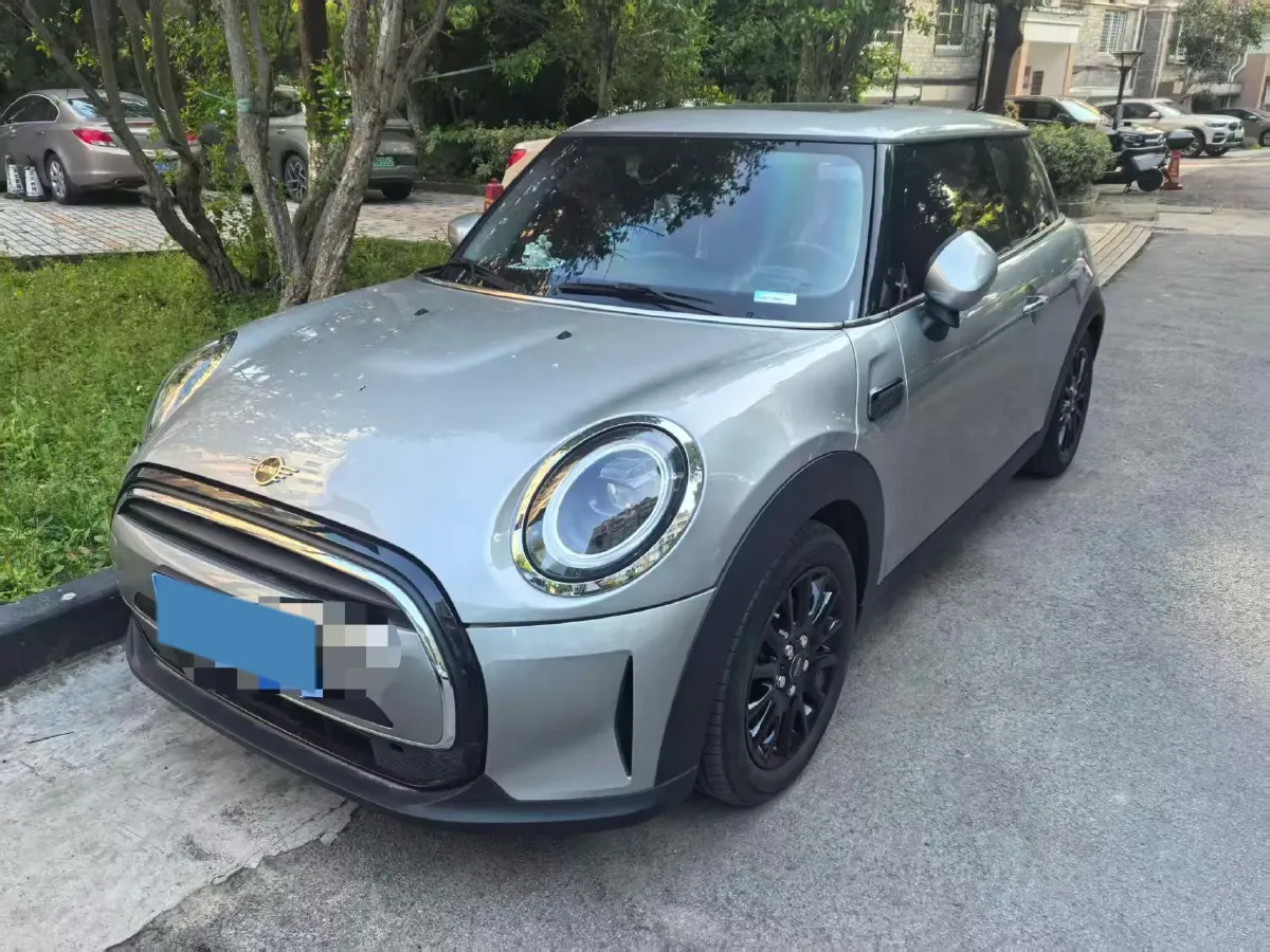 2023 MINI MINI 1.5T 102HP L3 7DCT,autocango,china used car exporter,china ev exporter,chinese used car exporter,chinese used ev exporter