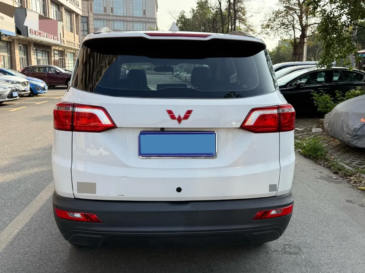 2018 WuLing HongGuang S3 1.5L 112HP L4 6MT,autocango,china used car exporter,china ev exporter,chinese used car exporter,chinese used ev exporter