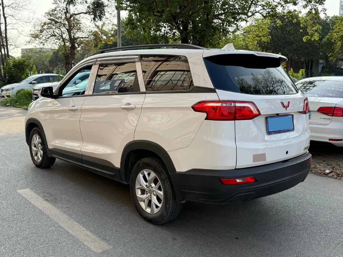 2018 WuLing HongGuang S3 1.5L 112HP L4 6MT,autocango,china used car exporter,china ev exporter,chinese used car exporter,chinese used ev exporter