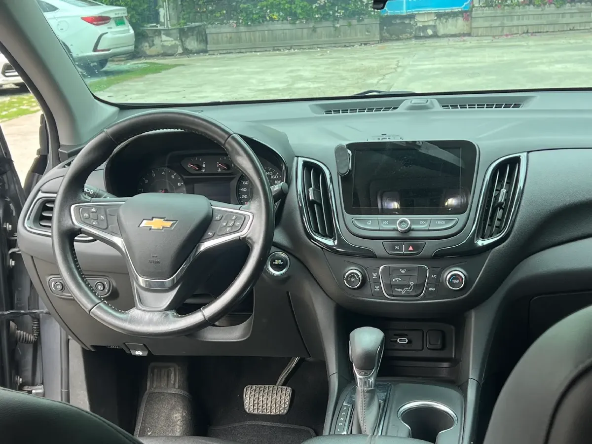 2021 Chevrolet Equinox 1.5T 169HP L4 6AT,autocango,china used car exporter,china ev exporter,chinese used car exporter,chinese used ev exporter