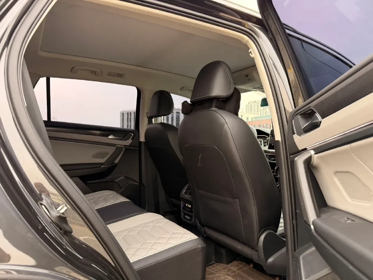 2024 Volkswagen Tayron 1.5T 160HP L4 7DCT,autocango,china used car exporter,china ev exporter,chinese used car exporter,chinese used ev exporter