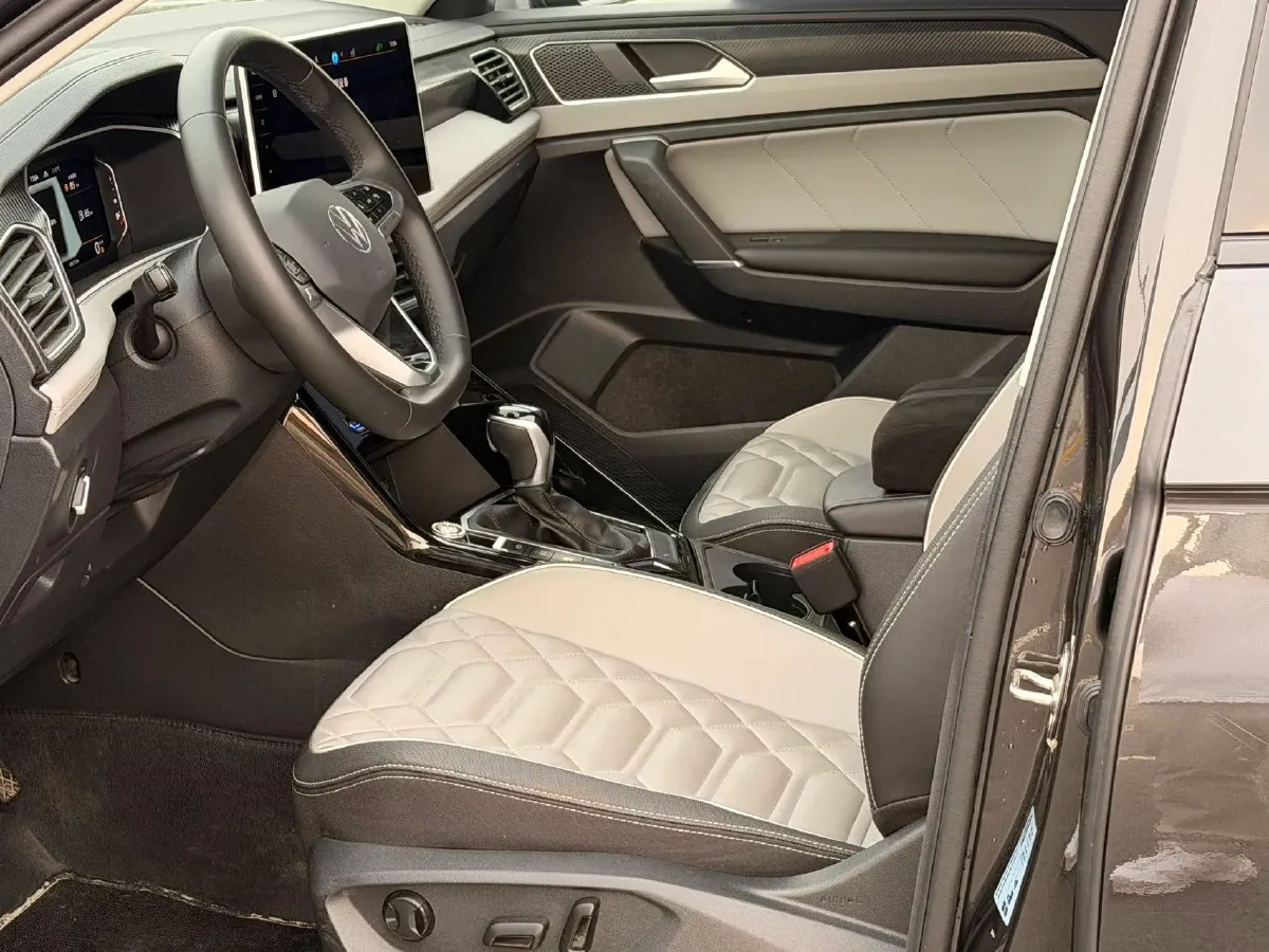 2024 Volkswagen Tayron 1.5T 160HP L4 7DCT,autocango,china used car exporter,china ev exporter,chinese used car exporter,chinese used ev exporter