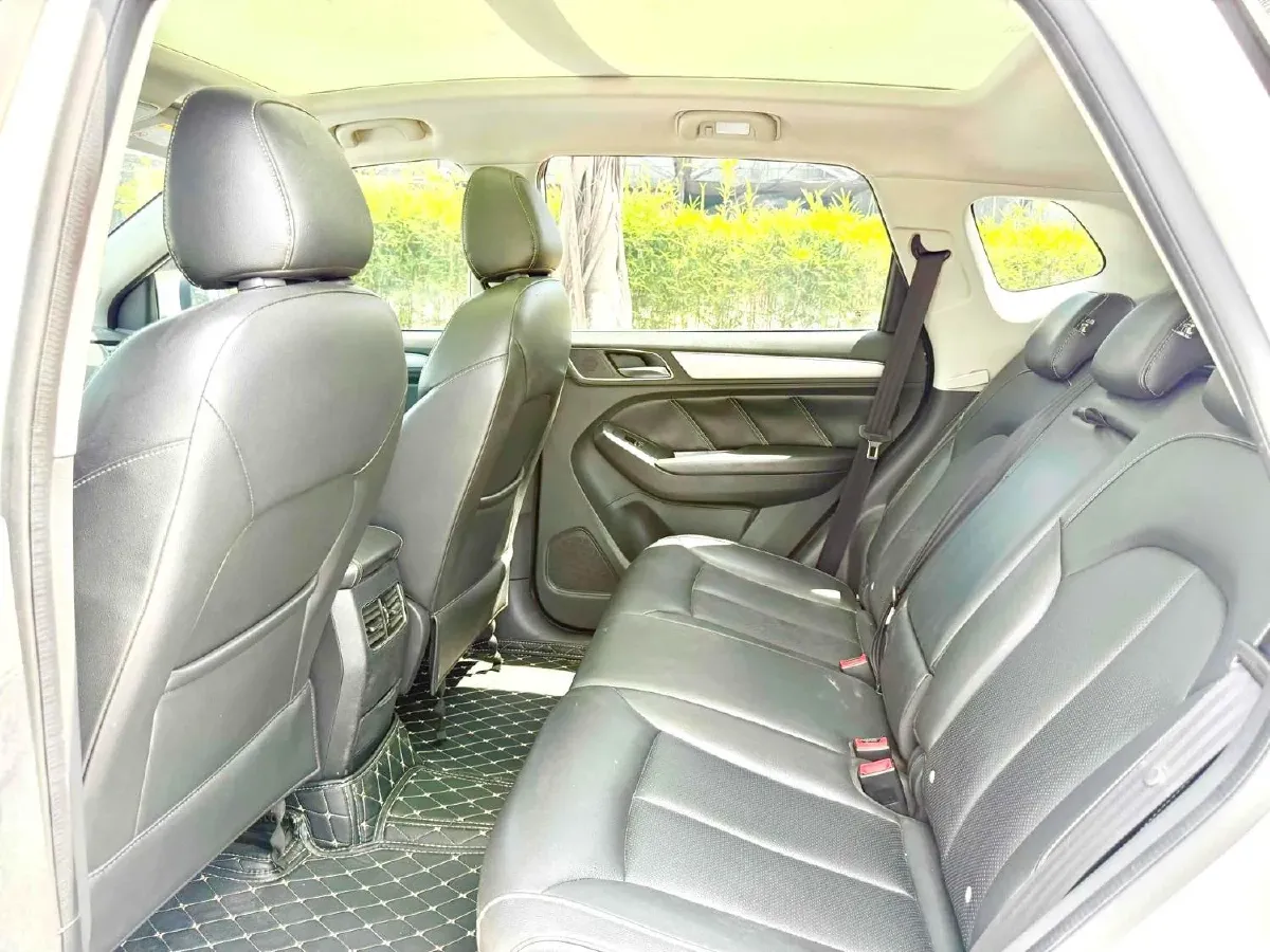 2018 Roewe RX5 1.5T 169HP L4 7DCT,autocango,china used car exporter,china ev exporter,chinese used car exporter,chinese used ev exporter