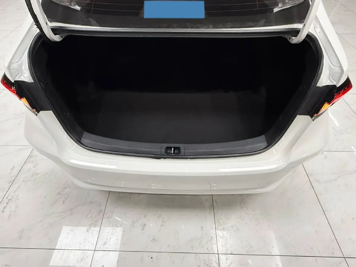 2022 Toyota Corolla 1.2T 116HP L4 CVT,autocango,china used car exporter,china ev exporter,chinese used car exporter,chinese used ev exporter