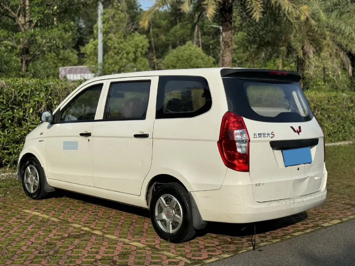 2015 WuLing HongGuang 1.5L 112HP L4 5MT,autocango,china used car exporter,china ev exporter,chinese used car exporter,chinese used ev exporter