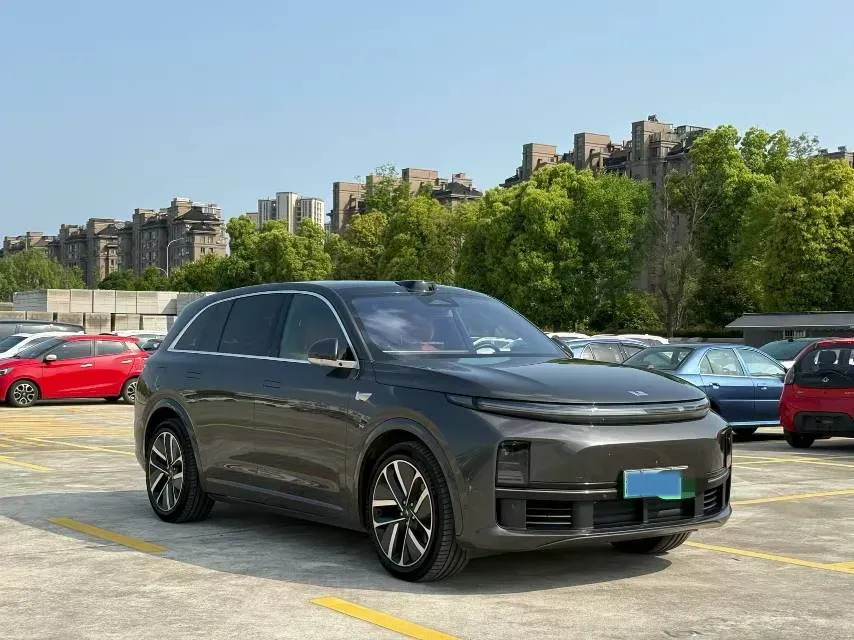 2023 Li L7 Range Extended 154HP REEV 40.9KWH,autocango,china used car exporter,china ev exporter,chinese used car exporter,chinese used ev exporter