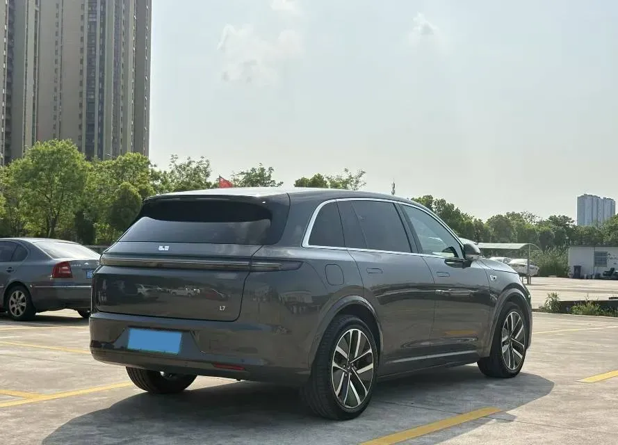 2023 Li L7 Range Extended 154HP REEV 40.9KWH,autocango,china used car exporter,china ev exporter,chinese used car exporter,chinese used ev exporter