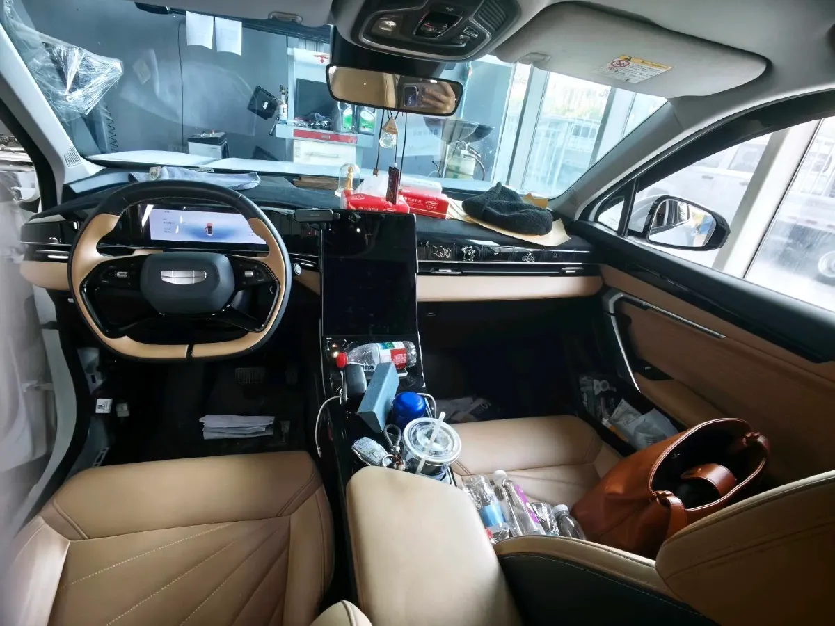 2023 Geely StarRay 1.5T 181HP L4 7DCT,autocango,china used car exporter,china ev exporter,chinese used car exporter,chinese used ev exporter