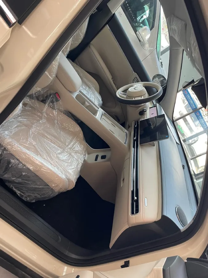 2025 WuLing HongGuang New Energy REEV 99HP REEV,autocango,china used car exporter,china ev exporter,chinese used car exporter,chinese used ev exporter