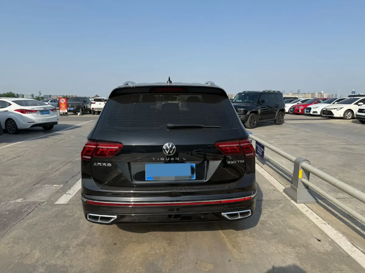 2024 Volkswagen Tiguan L 2.0T 186HP L4 7DCT,autocango,china used car exporter,china ev exporter,chinese used car exporter,chinese used ev exporter