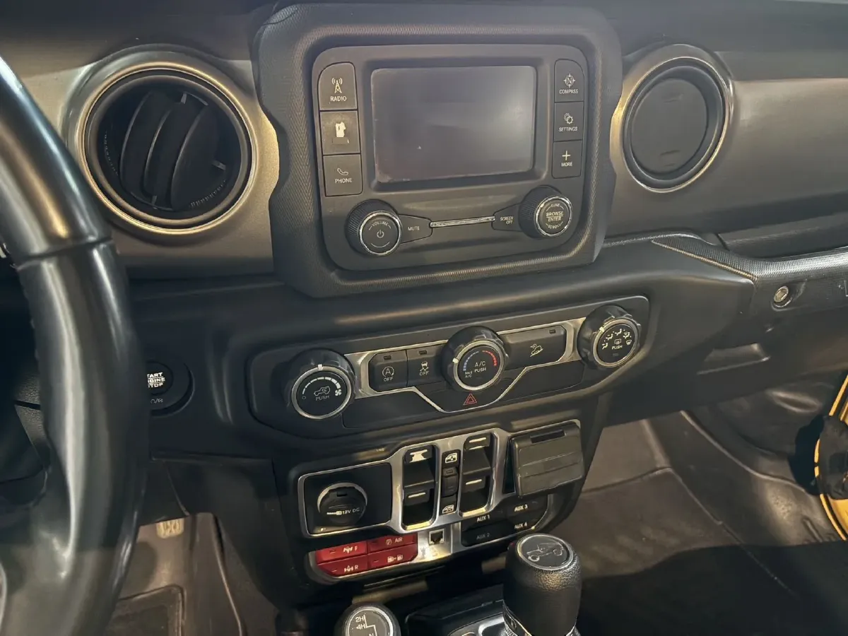 2018 Jeep Wrangler 2.0T 266HP L4 8AT,autocango,china used car exporter,china ev exporter,chinese used car exporter,chinese used ev exporter