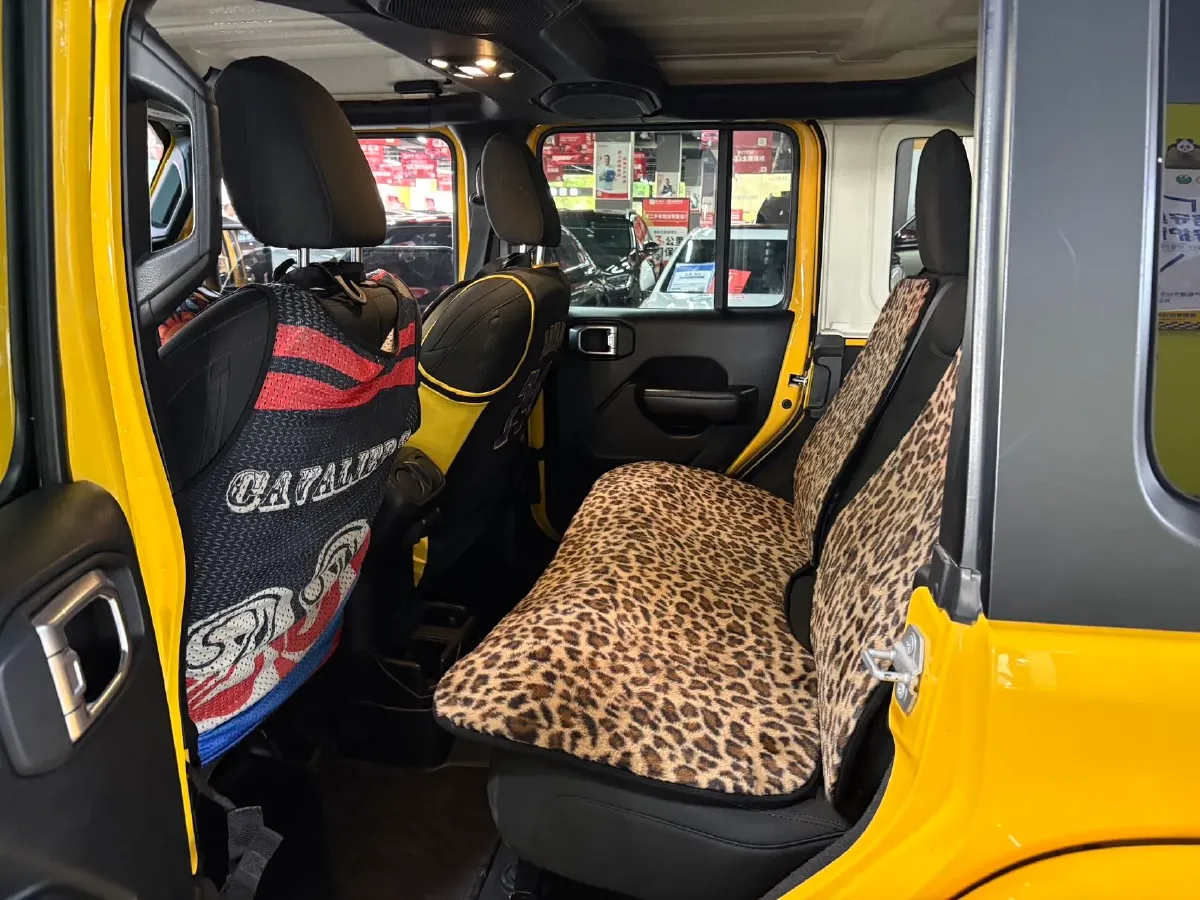 2018 Jeep Wrangler 2.0T 266HP L4 8AT,autocango,china used car exporter,china ev exporter,chinese used car exporter,chinese used ev exporter