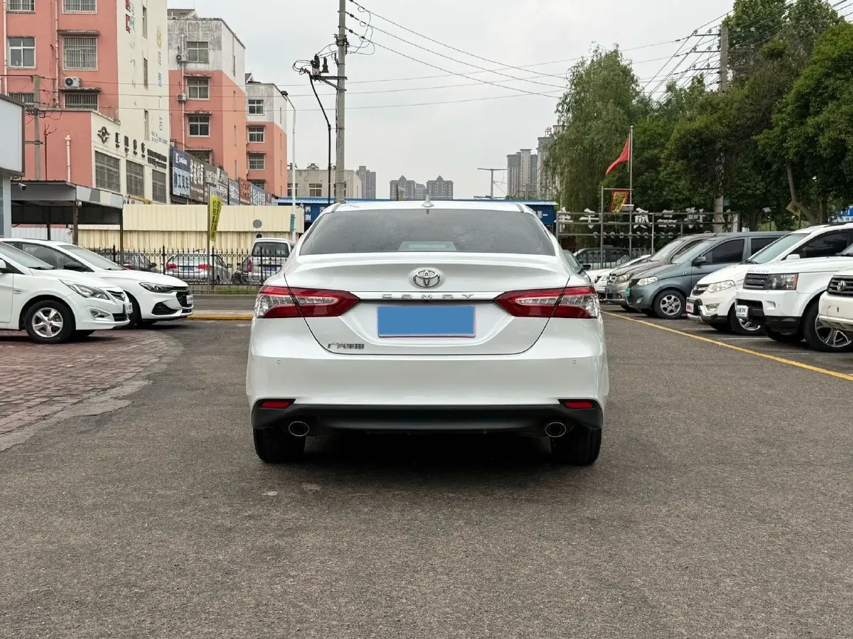 2023 Toyota Camry 2.0L 177HP L4 CVT,autocango,china used car exporter,china ev exporter,chinese used car exporter,chinese used ev exporter