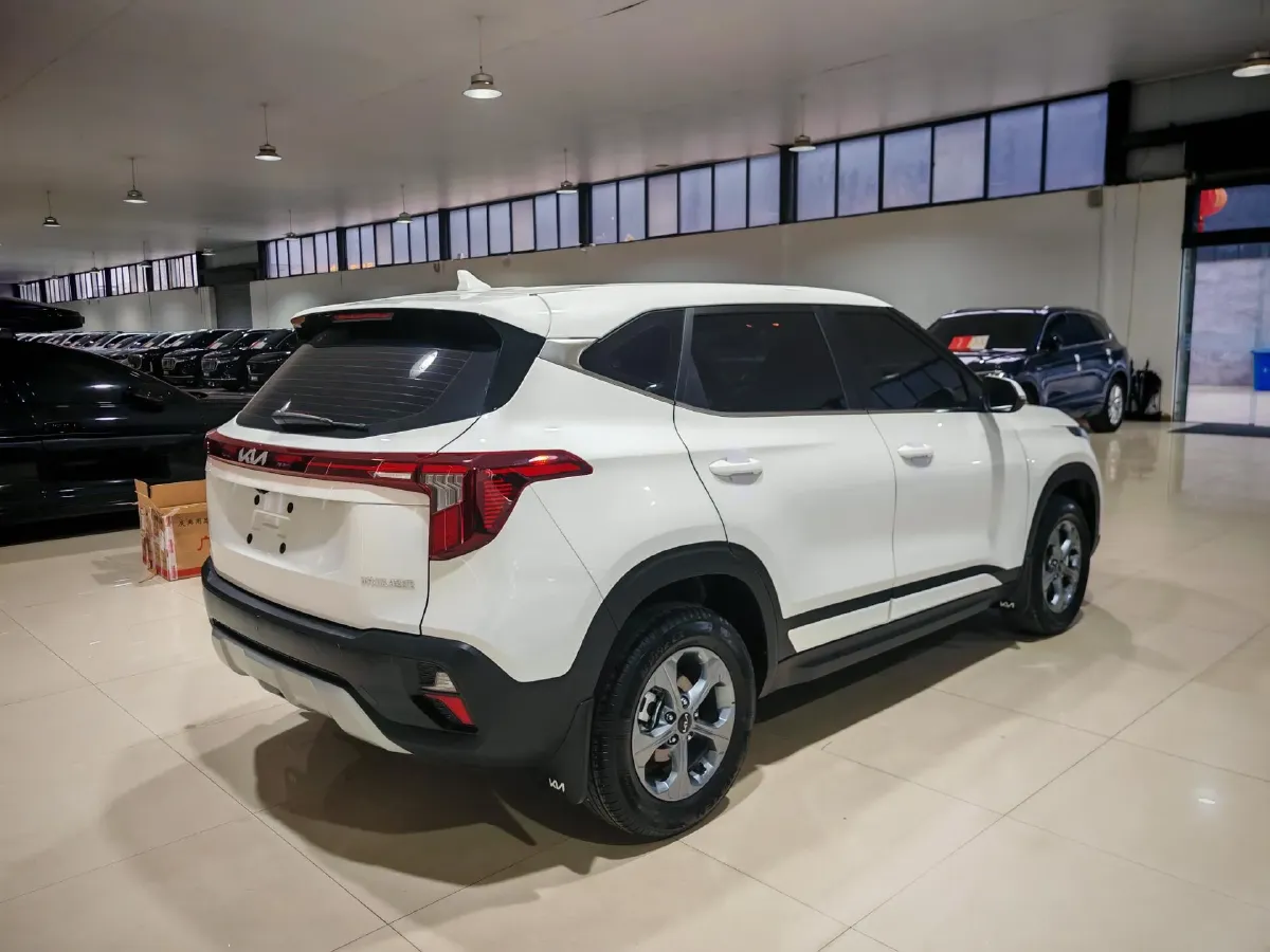 2023 Kia Seltos 1.5L 115HP L4 CVT,autocango,china used car exporter,china ev exporter,chinese used car exporter,chinese used ev exporter