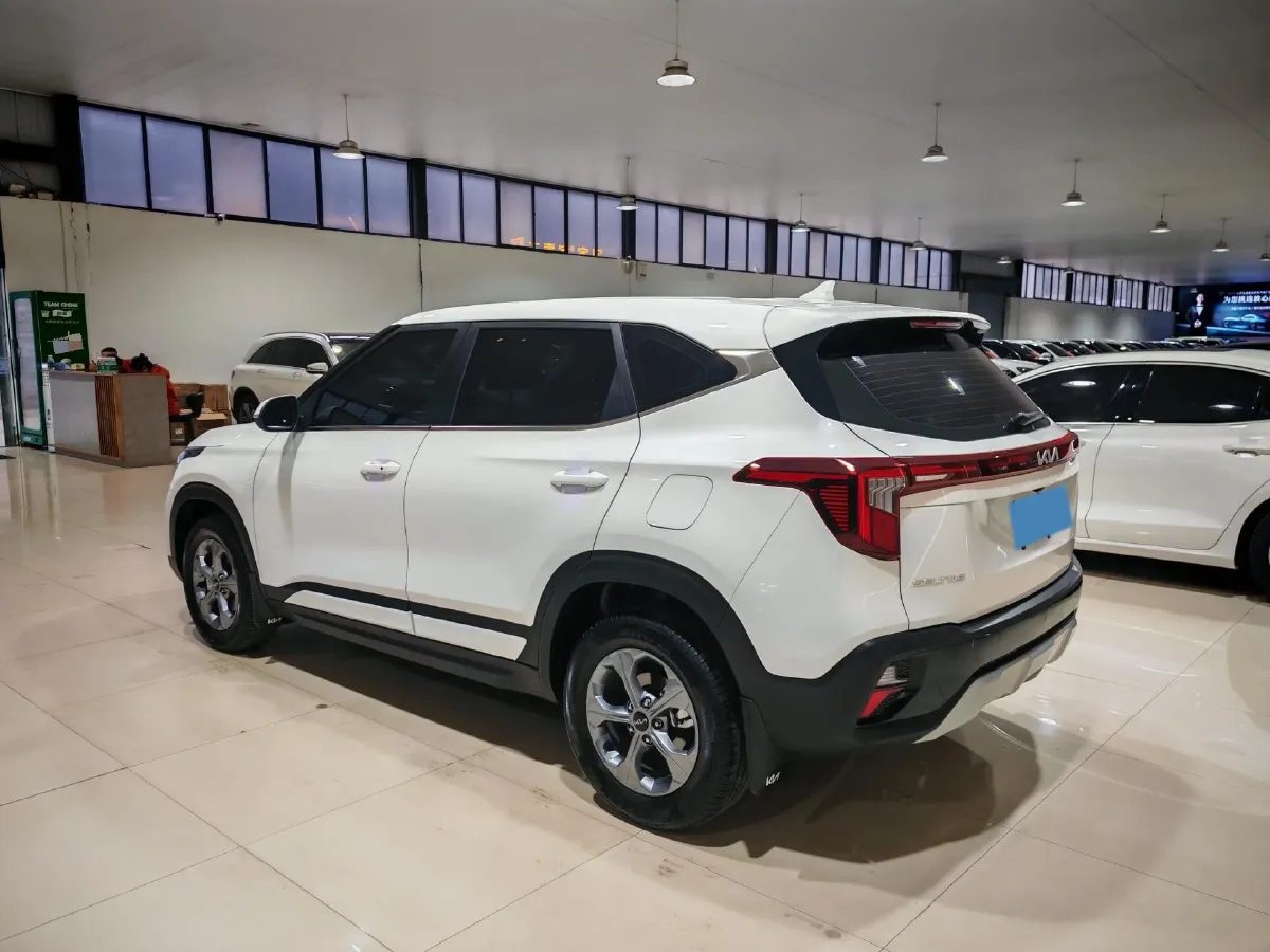2023 Kia Seltos 1.5L 115HP L4 CVT,autocango,china used car exporter,china ev exporter,chinese used car exporter,chinese used ev exporter