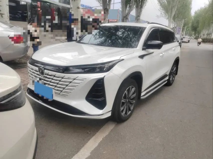 2024 ChangAn CS75 Plus 1.5T 188HP L4 8AT,autocango,china used car exporter,china ev exporter,chinese used car exporter,chinese used ev exporter