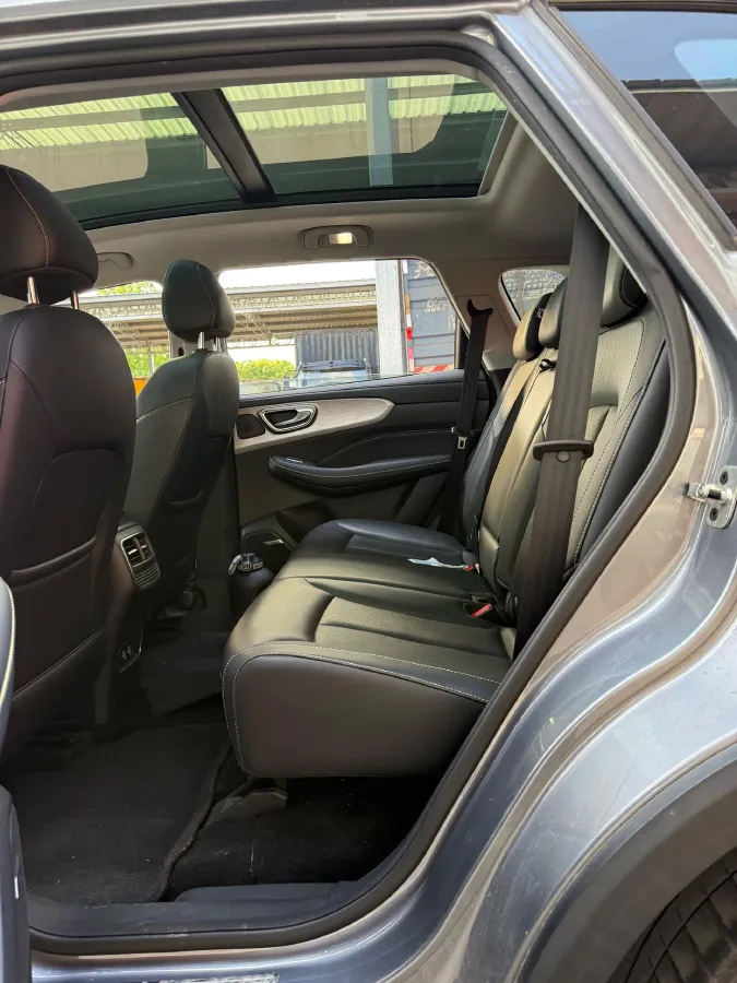 2021 Roewe RX5 1.5T 169HP L4 AMT PHEV 11.1KWH,autocango,china used car exporter,china ev exporter,chinese used car exporter,chinese used ev exporter