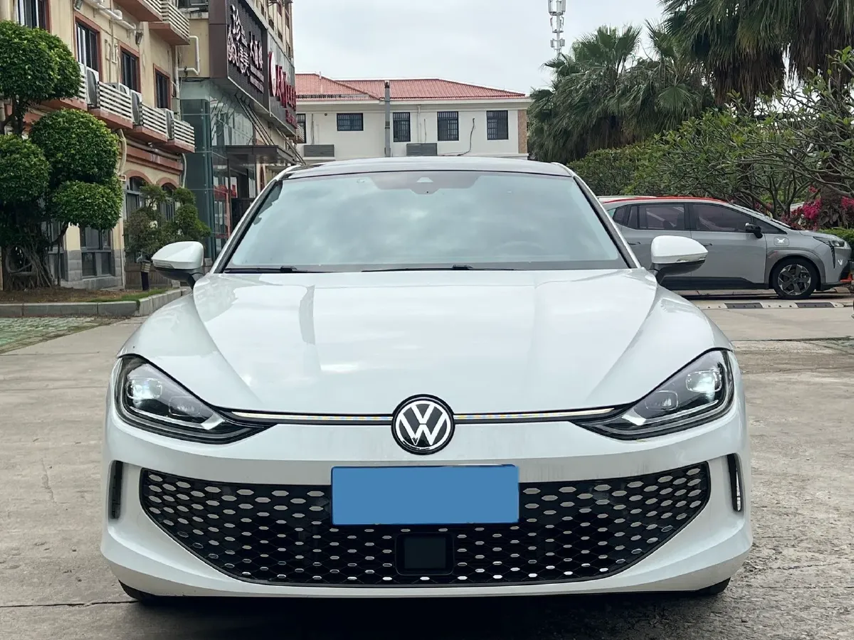 2024 Volkswagen Lamando 1.4T 150HP L4 7DCT,autocango,china used car exporter,china ev exporter,chinese used car exporter,chinese used ev exporter
