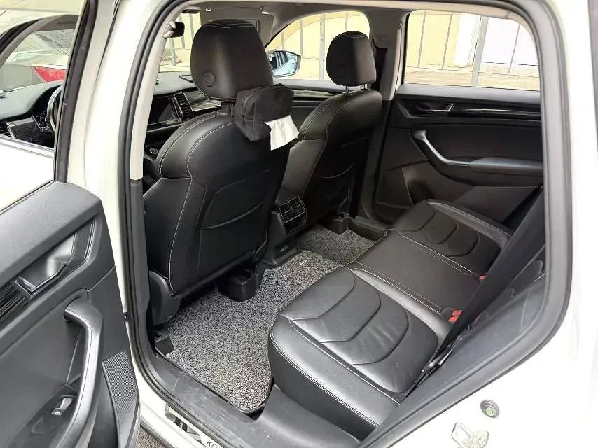 2019 Chevrolet Equinox 2.0T 260HP L4 9AT,autocango,china used car exporter,china ev exporter,chinese used car exporter,chinese used ev exporter