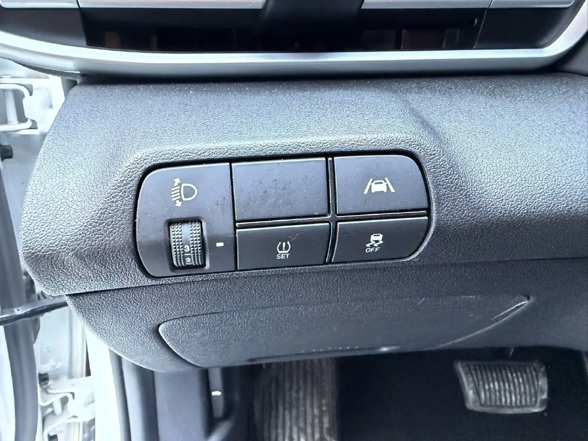 2022 Hyundai Elantra 1.5L 115HP L4 CVT,autocango,china used car exporter,china ev exporter,chinese used car exporter,chinese used ev exporter