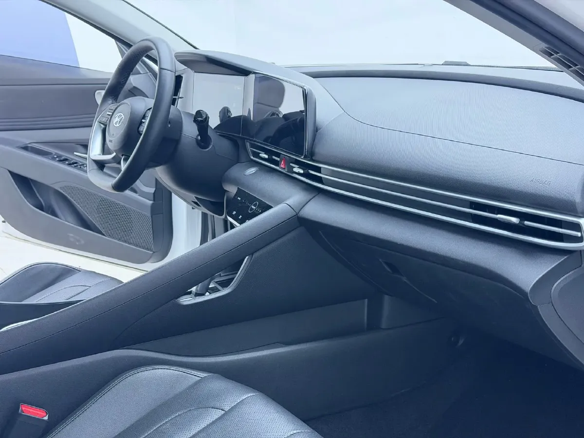 2022 Hyundai Elantra 1.5L 115HP L4 CVT,autocango,china used car exporter,china ev exporter,chinese used car exporter,chinese used ev exporter