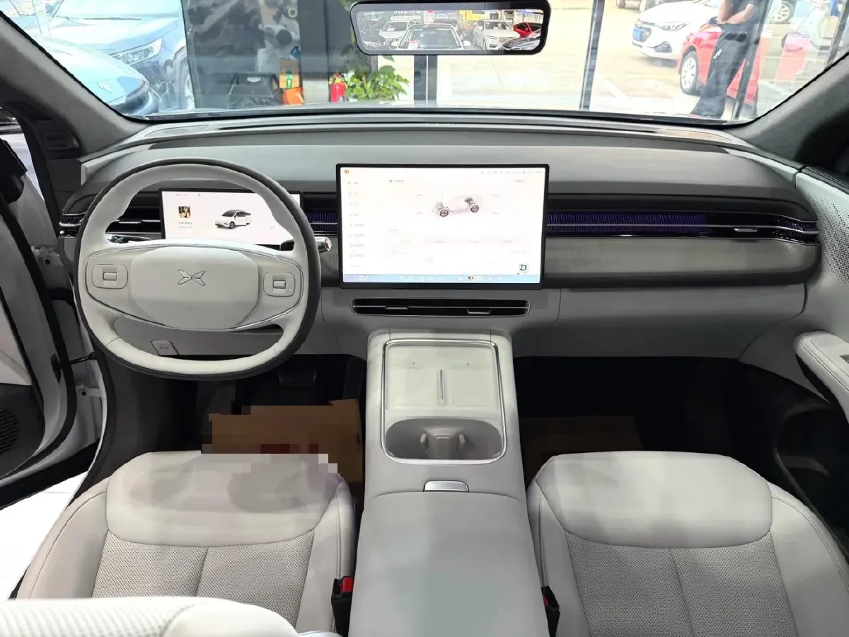 2025 Xpeng G6 BEV 68.5KWH,autocango,china used car exporter,china ev exporter,chinese used car exporter,chinese used ev exporter