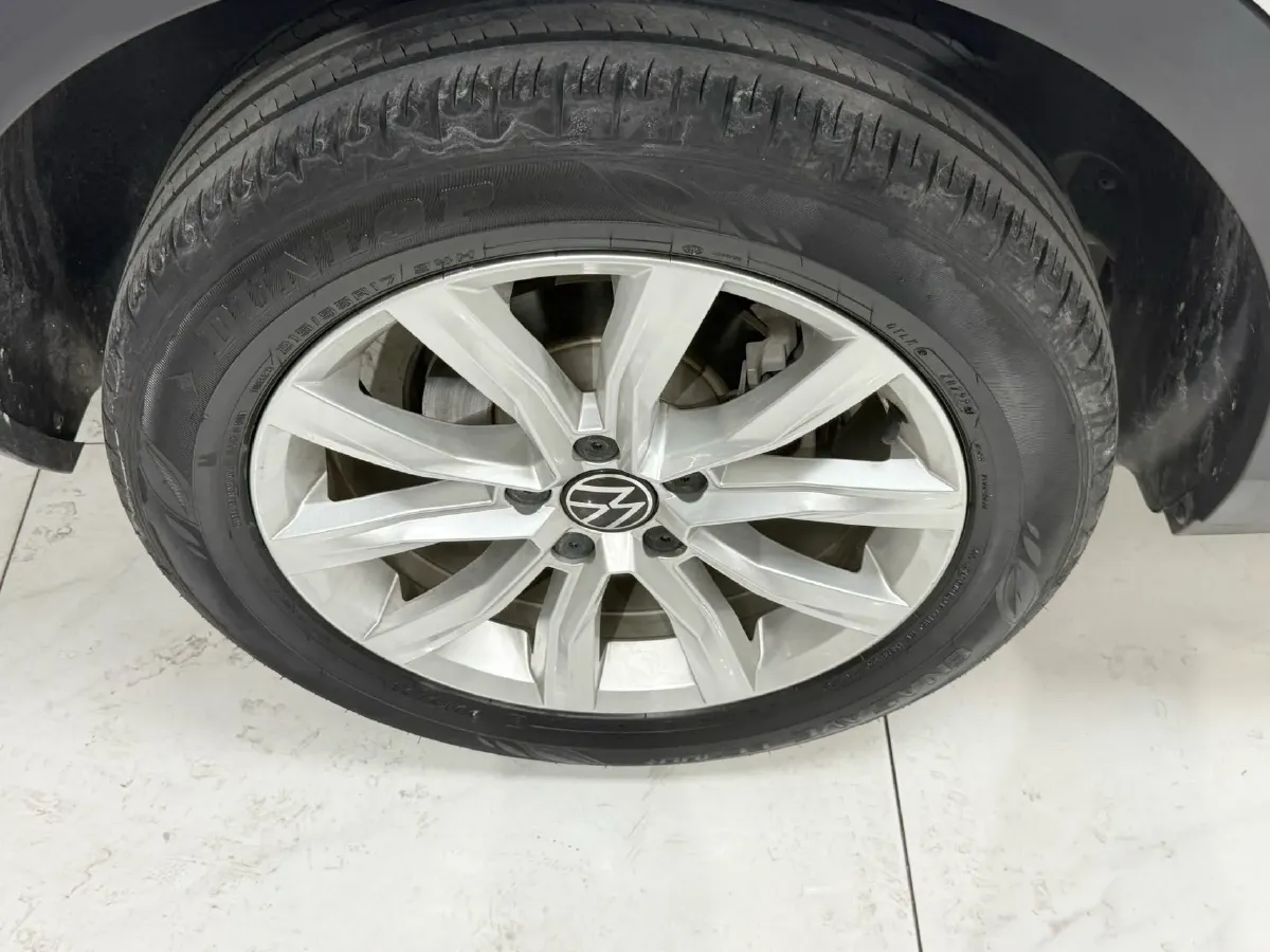 2022 Volkswagen T-Roc 1.4T 150HP L4 7DCT,autocango,china used car exporter,china ev exporter,chinese used car exporter,chinese used ev exporter