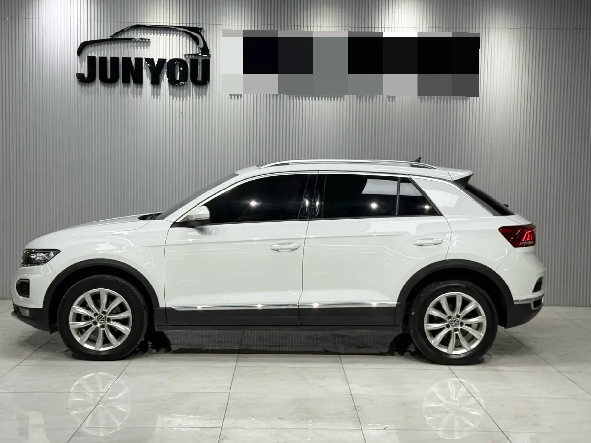 2022 Volkswagen T-Roc 1.4T 150HP L4 7DCT,autocango,china used car exporter,china ev exporter,chinese used car exporter,chinese used ev exporter