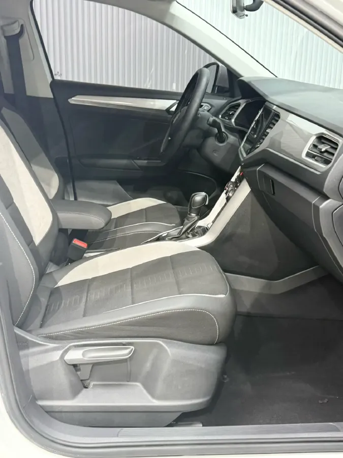 2022 Volkswagen T-Roc 1.4T 150HP L4 7DCT,autocango,china used car exporter,china ev exporter,chinese used car exporter,chinese used ev exporter